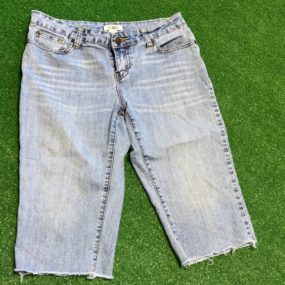 Cato Women's Cropped Jean Shorts in Light Blue